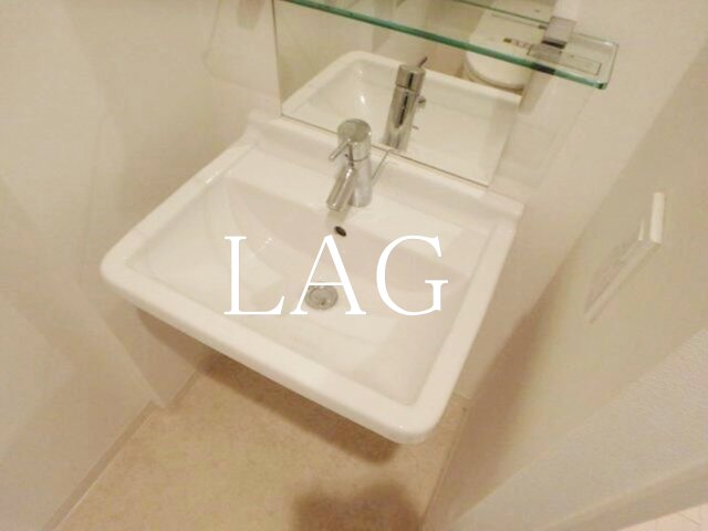 洗面設備　洗面台です。