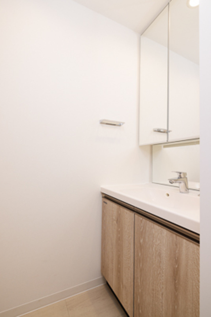 洗面設備　※写真は同タイプ住戸です。