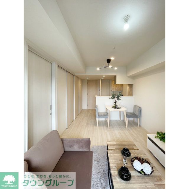 居室・リビング　家具・家電の備え付けはありません