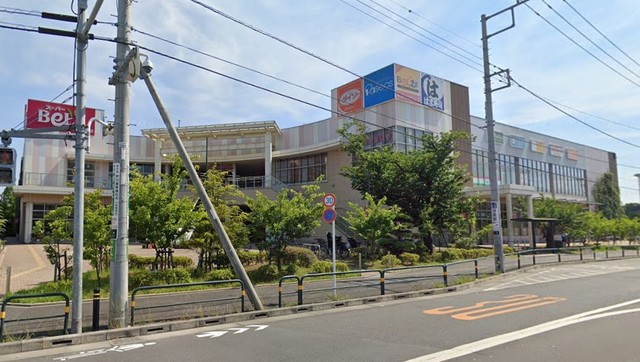 ドラックストア　マツモトキヨシ足立花畑店（ドラッグストア）まで853m