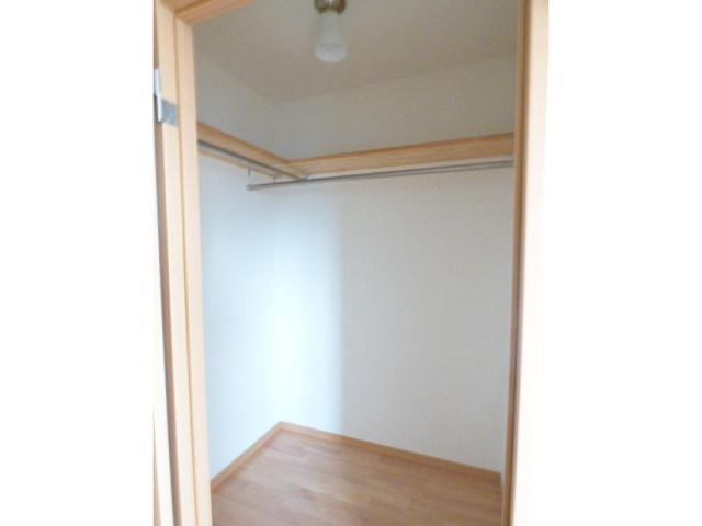 収納　ウォークインクローゼット