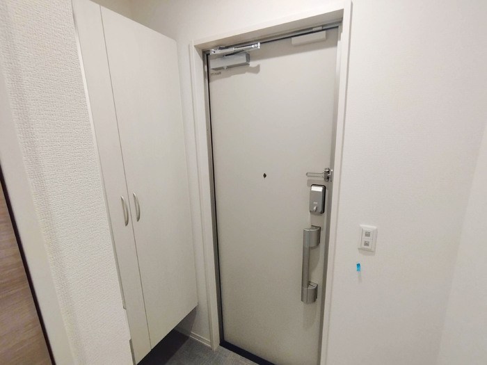 玄関　★お問い合わせはウィンズ千歳烏山まで★