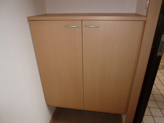 玄関　シューズボックス