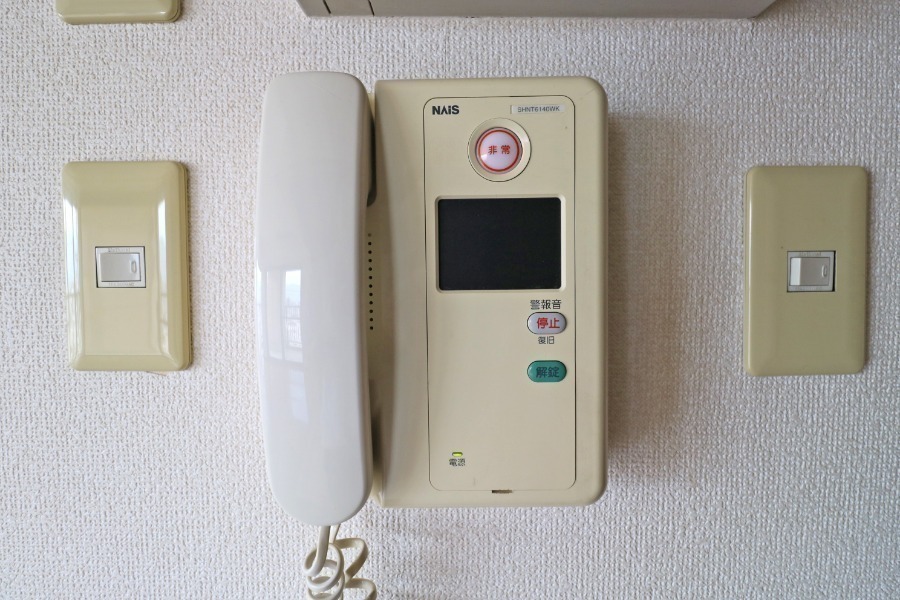 セキュリティ　ドアホン