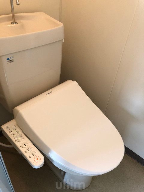 トイレ　※別のお部屋のお写真です。御参考までに。