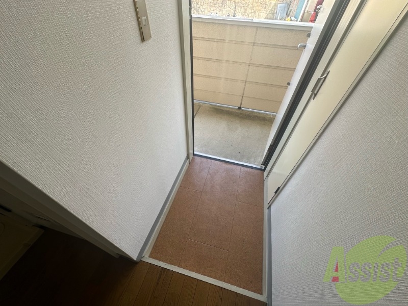 玄関　玄関でございます。毎日の出入りはこちらから。