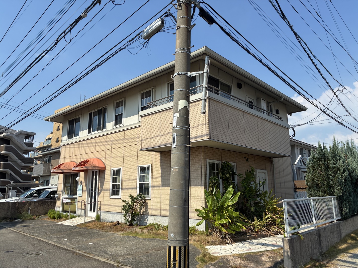 建物外観　積水ハウス施工の店舗併用住宅です