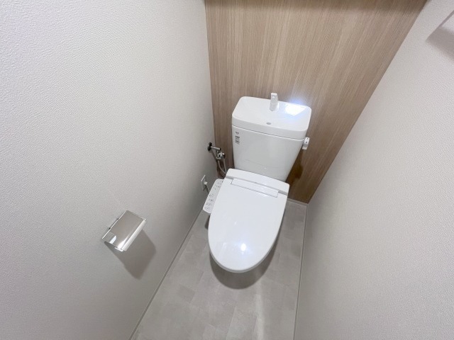 アドバンス大阪プエルタのトイレ写真