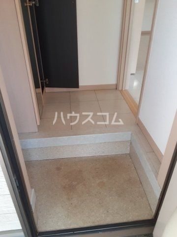 ＪＲ常磐線 新松戸駅 徒歩7分 2階建 築21年の玄関写真