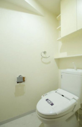 トイレ　※別部屋の参考写真です。