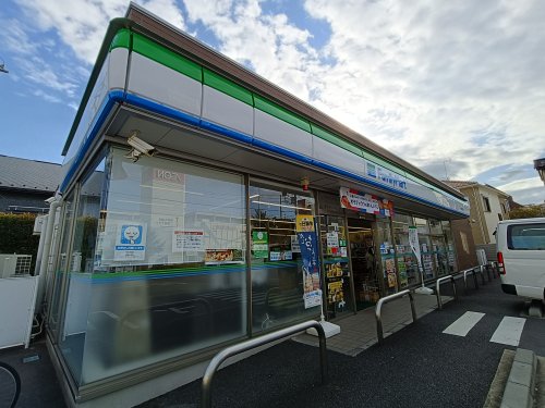 コンビニ　ファミリーマート 川口南前川店（コンビニ）まで2539m