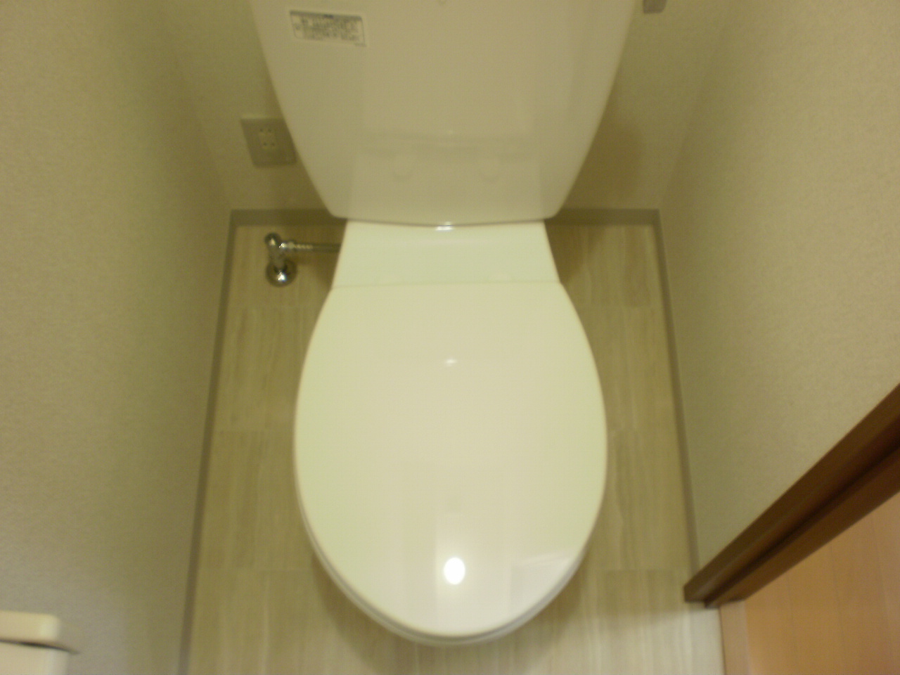 地下鉄谷町線 長原駅 徒歩12分 3階建 築14年のトイレ写真