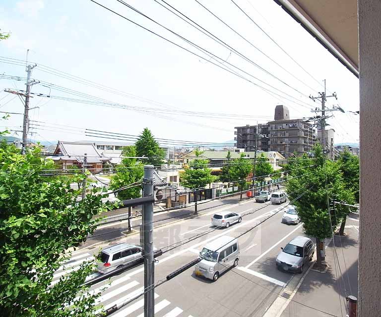 【京都市右京区山ノ内大町のマンションの眺望】