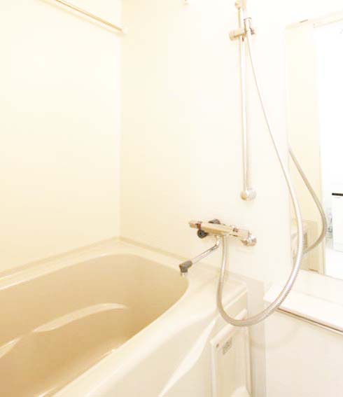 バス・シャワールーム　★ゆったり浸かれる浴槽★