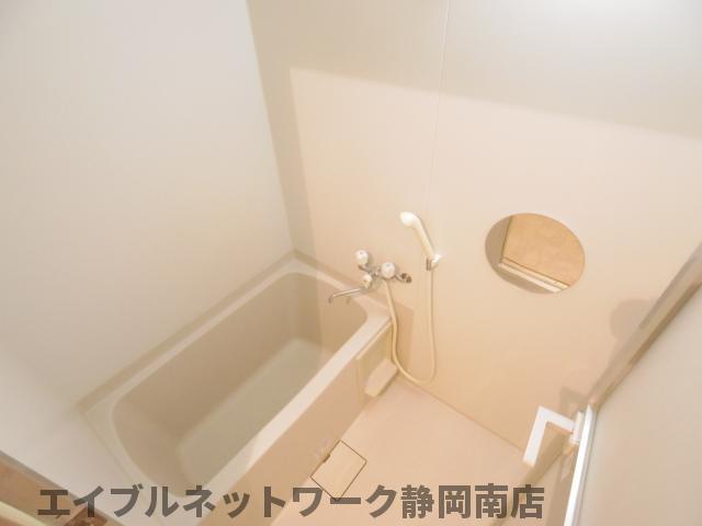 バス・シャワールーム　きれいなお風呂です