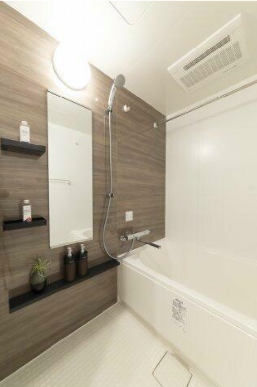 バス・シャワールーム　バスルーム