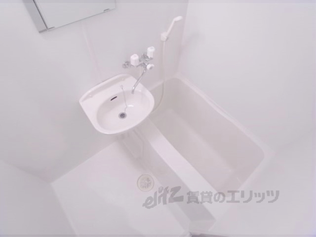 バス・シャワールーム　バス