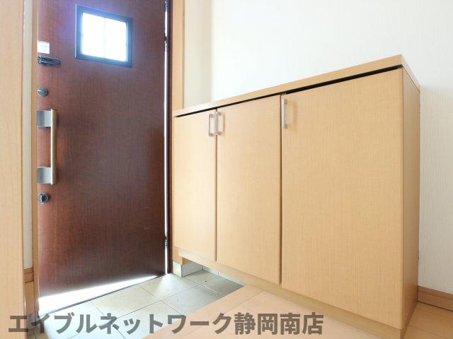 玄関　ゆったりとした玄関です