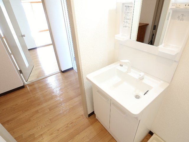 洗面設備　広い洗面スペース