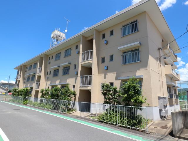 建物外観　素敵な鉄筋コンクリート造♪素敵な3LDK♪外観も◎追い焚き♪