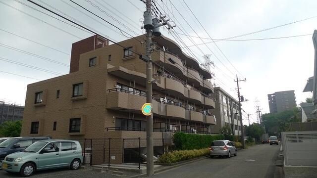 横浜市都筑区荏田南のマンションの建物外観