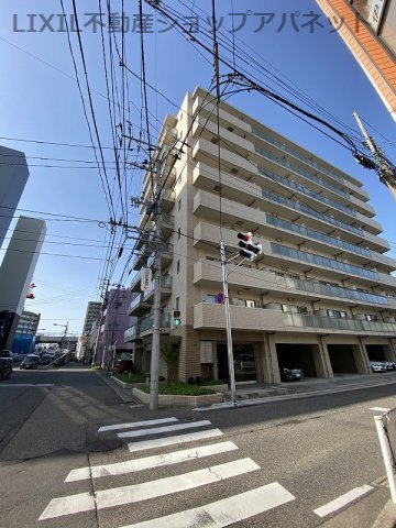 【レガーロけやき通りの建物外観】