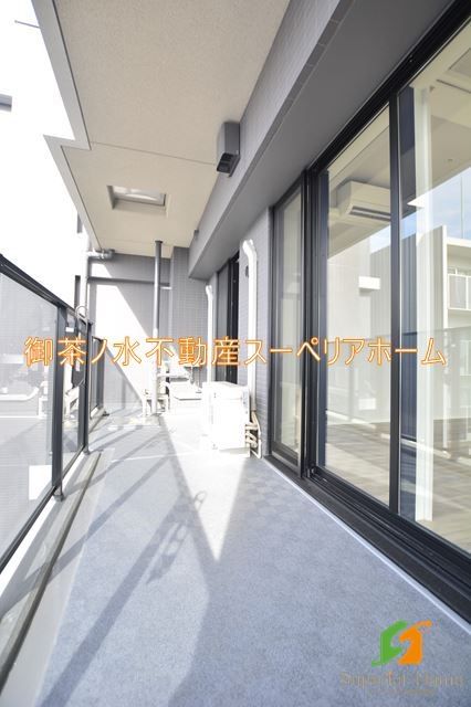 【新宿区南山伏町のマンションのバルコニー】