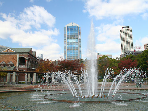 【神戸市中央区磯辺通のマンションの公園】