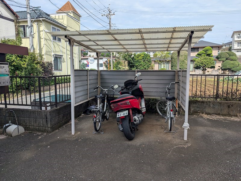 その他共有部分　屋根付き駐輪場