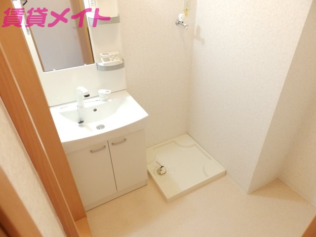 洗面設備　同物件別部屋参考写真です。