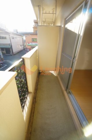 バルコニー　広々としたバルコニーです