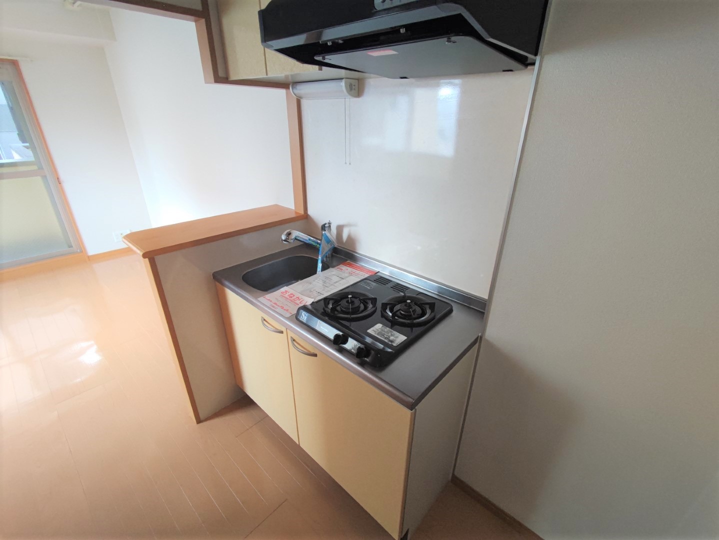 キッチン　他室参考写真　2口ガスコンロのシステムキッチン
