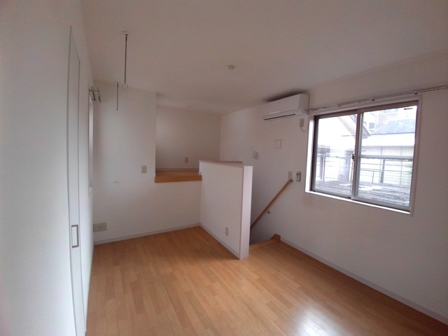 居室・リビング　角部屋2面採光