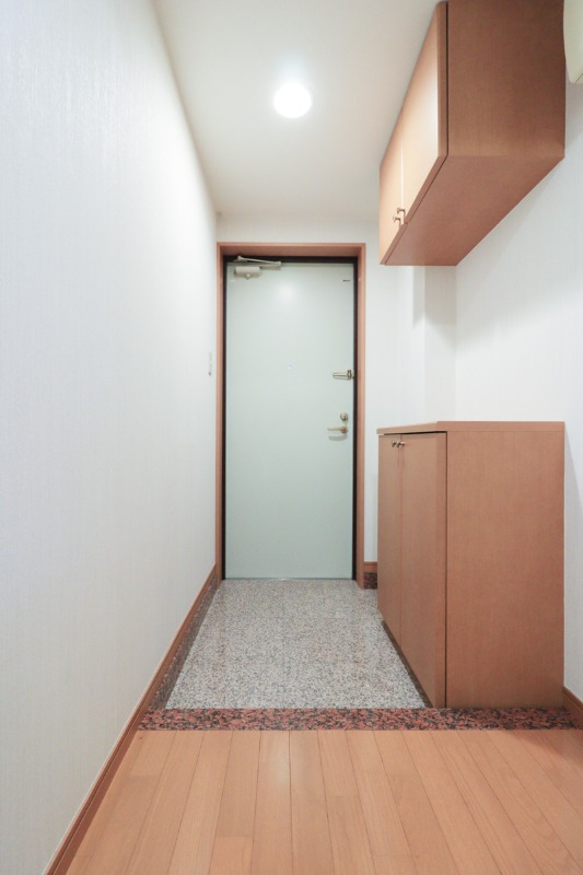 玄関　図面と現状に相違がある場合には現状を優先