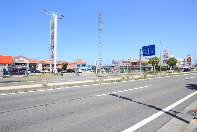 ショッピングセンター　パルティ・フジ衣山（ショッピングセンター）まで462m