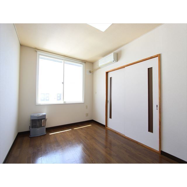 居室・リビング　202参考