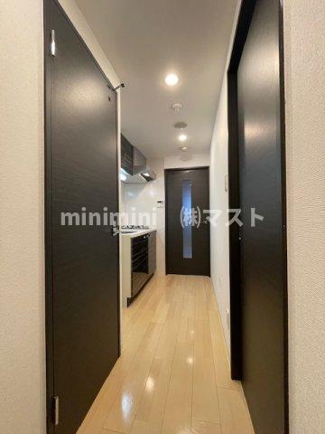 玄関　※建物内別間取参考写真