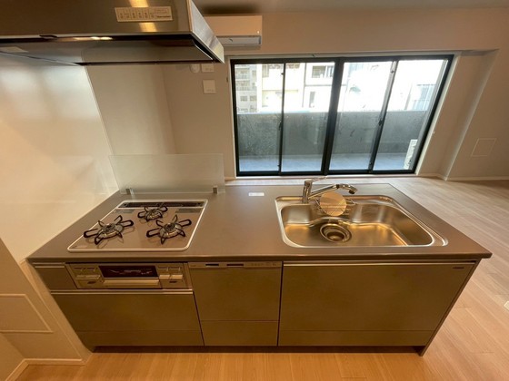 キッチン　※別部屋の写真です