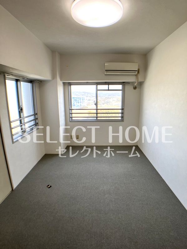 その他部屋・スペース　開放的な寝室です