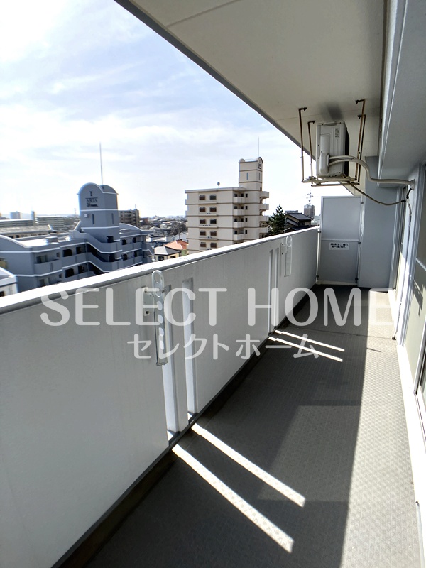 バルコニー　陽当たり良好なバルコニーです