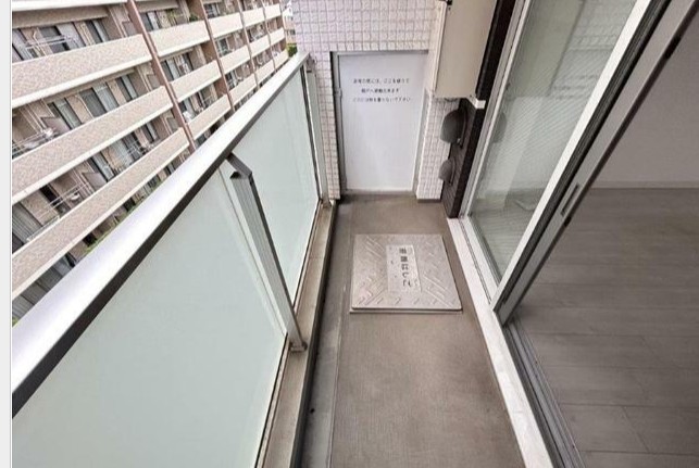 バルコニー　※同物件、別部屋になります。