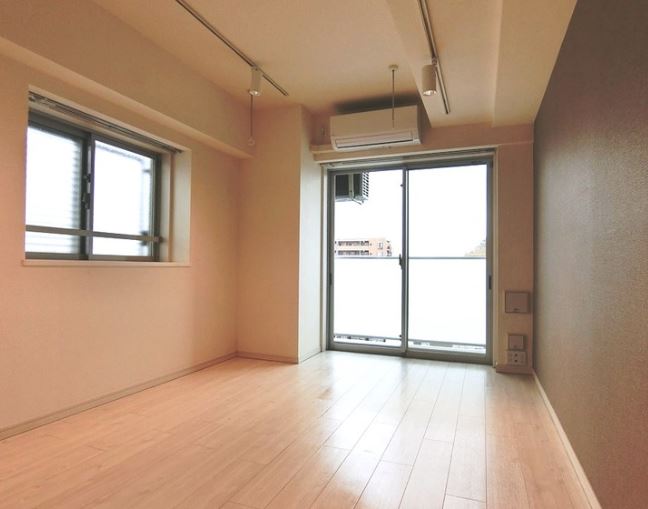 居室・リビング　※同物件、別部屋になります。