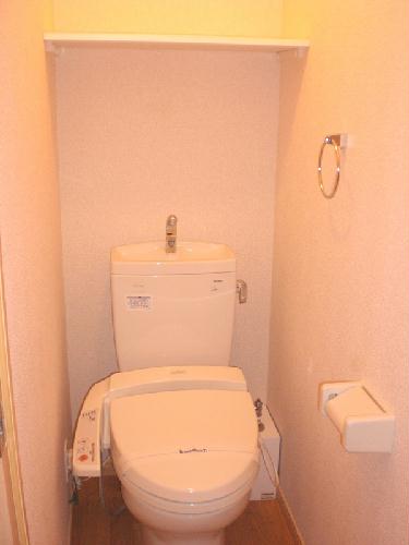 トイレ　バス・トイレ別で快適です