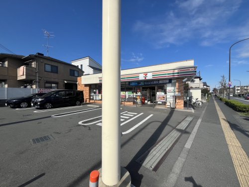 コンビニ　セブンイレブン 西東京下保谷3丁目店（コンビニ）まで136m