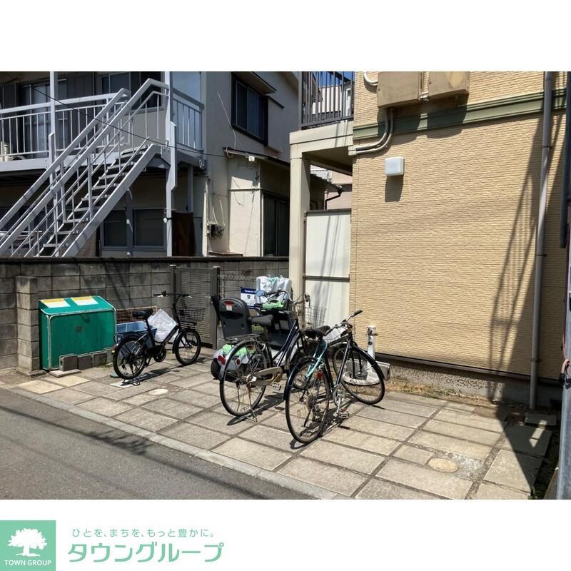 駐車場　駐車場