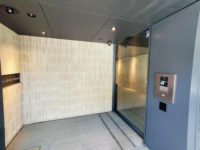 エントランス　エントランス