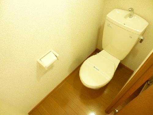 トイレ　もちろん、トイレとお風呂は別ですよ♪