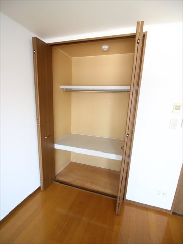 収納　写真は別室