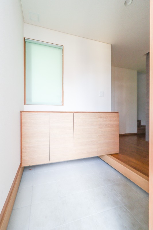 玄関　図面と現状に相違がある場合には現状を優先