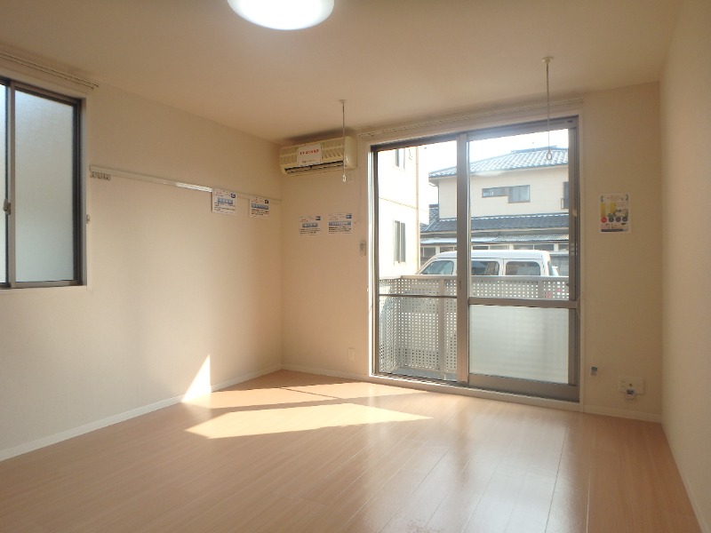 居室・リビング　図面と現状に相違がある場合には現状を優先